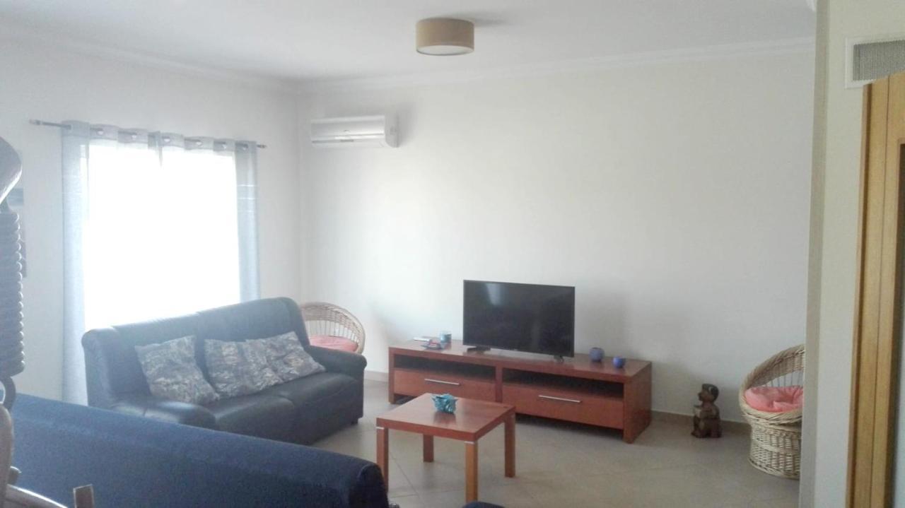 Spacious House In Aldeia Dos Pinheiros With Pool Azeitao Dış mekan fotoğraf