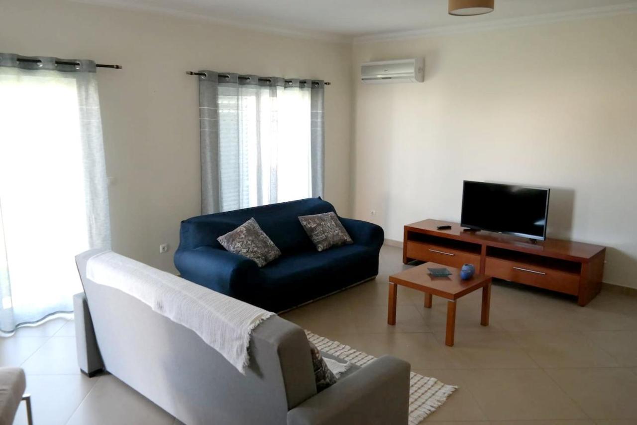 Spacious House In Aldeia Dos Pinheiros With Pool Azeitao Dış mekan fotoğraf